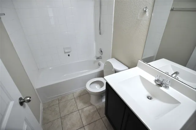 $1,895 | 909 Woodduck Trail, Leander, TX 78641