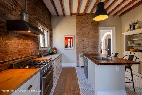 $1,100,000 | 45 West Chestnut Street, Kingston, NY 12401