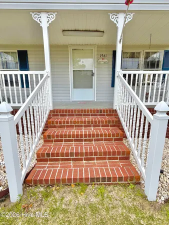 $225,000 | 1961 Becton Farm Road, Kinston, NC 28501