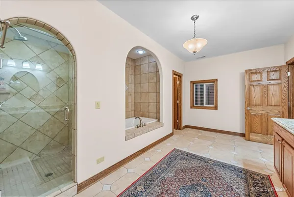 $1,800,000 | 10018 Haegers Bend Road, Algonquin, IL 60102