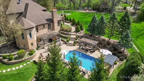 $1,800,000 | 10018 Haegers Bend Road, Algonquin, IL 60102