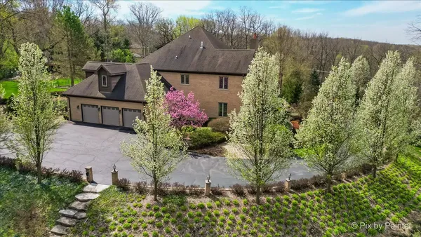 $1,800,000 | 10018 Haegers Bend Road, Algonquin, IL 60102