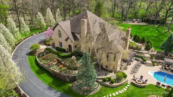 $1,800,000 | 10018 Haegers Bend Road, Algonquin, IL 60102