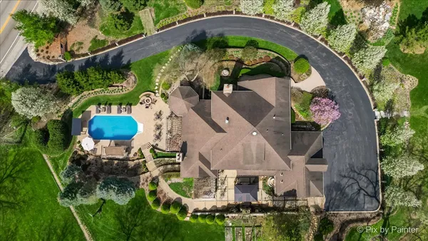 $1,800,000 | 10018 Haegers Bend Road, Algonquin, IL 60102