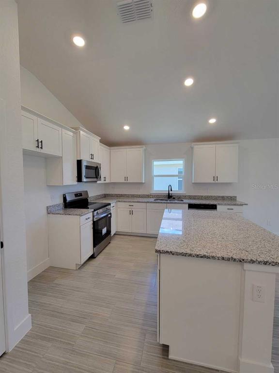 4386 Southwest 92nd Pl Road Ocala, FL 34476 - Photo 11 of 40