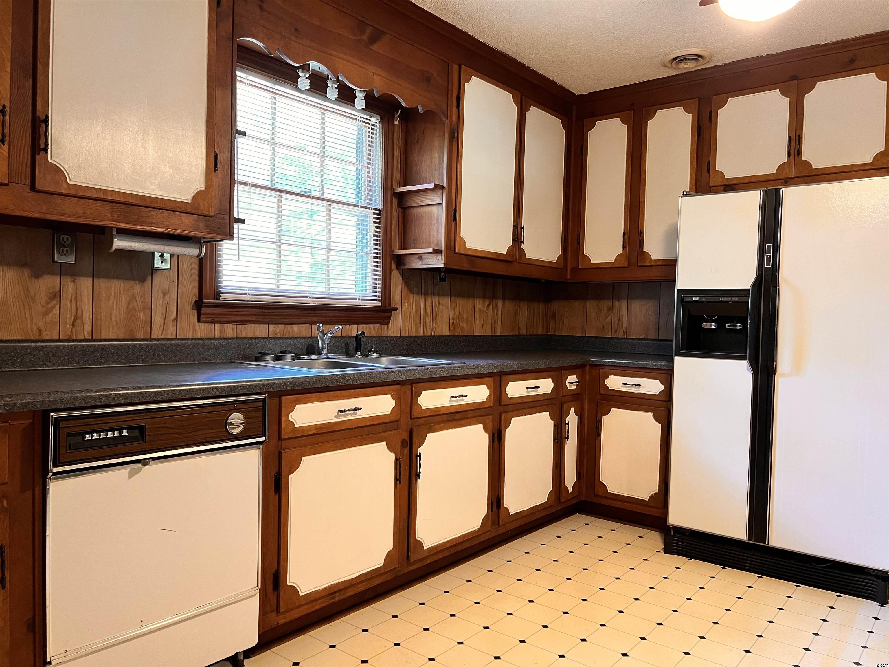 6900 Legend Road Mullins, SC 29574 - Photo 5 of 23 Gallery Image 5