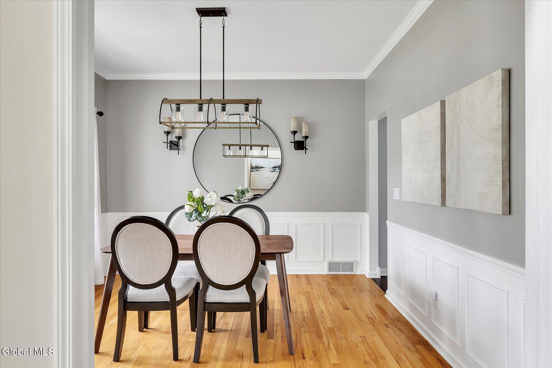 17 Springfield Drive Malta, NY 12118 - Photo 5 of 42 Dining Room