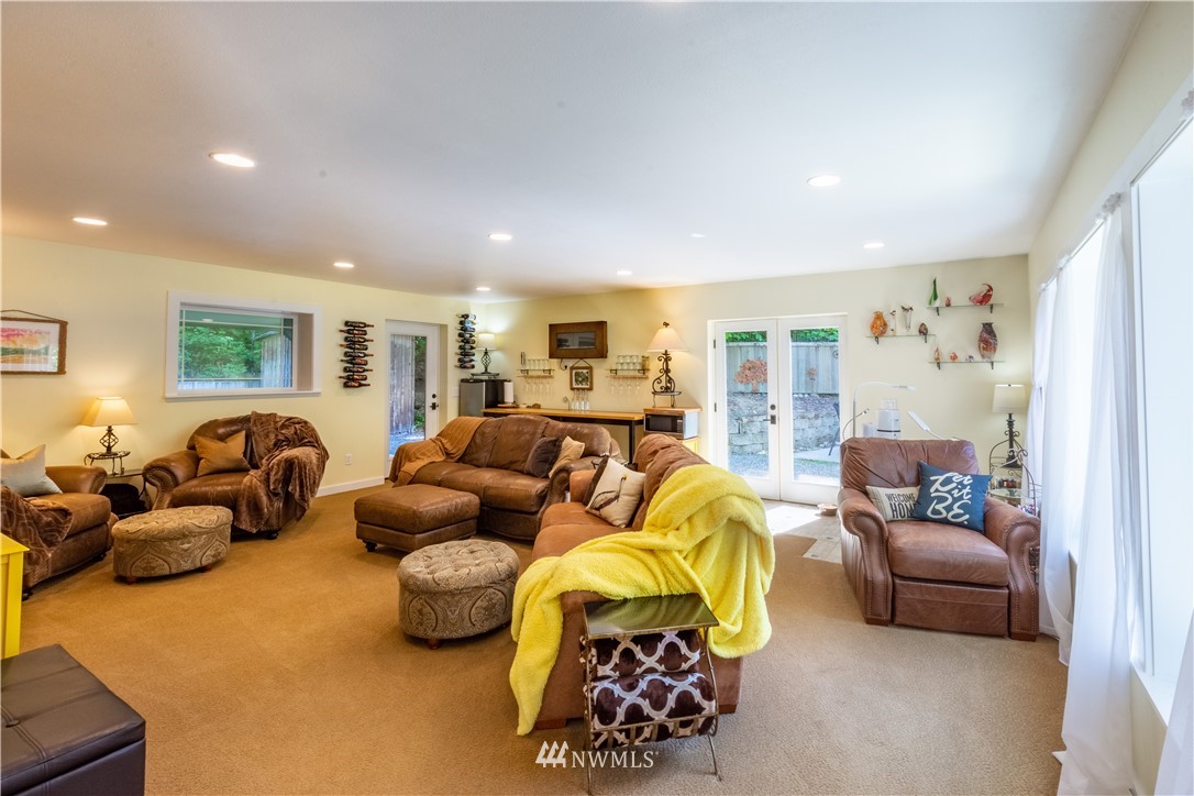 873 Oxenford Road Port Angeles, WA 98363 - Photo 5 of 25 Gallery Image 5
