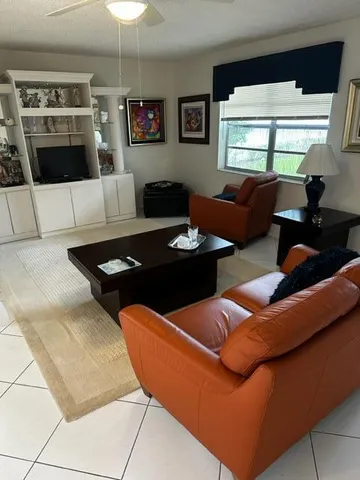 $2,800 | 930 Normandy Trail, Delray Beach, FL 33484