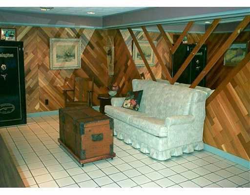 330 Ridge Road Zelienople, PA 16063 - Photo 5 of 8 Gallery Image 5