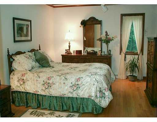 330 Ridge Road Zelienople, PA 16063 - Photo 6 of 8 Gallery Image 6