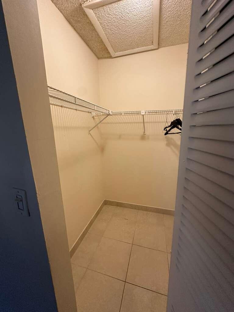 1239 Southwest 46th Avenue, Unit 906 Pompano Beach, FL 33069 - Photo 13 of 23 a view of small space