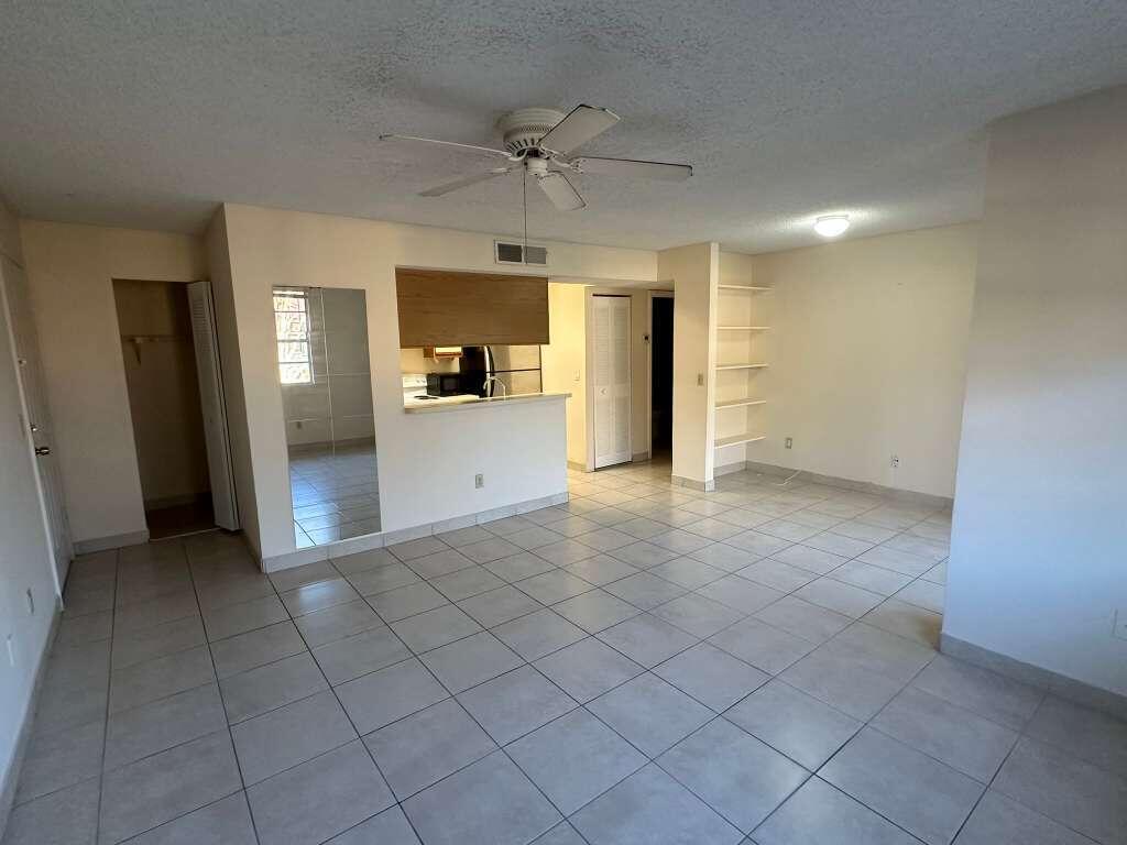 1239 Southwest 46th Avenue, Unit 906 Pompano Beach, FL 33069 - Photo 3 of 23
