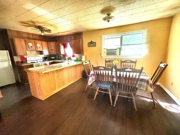 $195,000 | 9 Oak Lane, Camp Wood, TX 78833