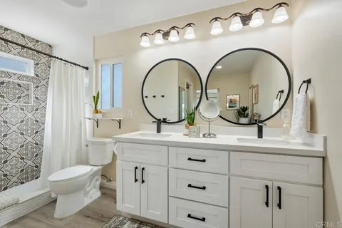 a view of a workspace with furniture