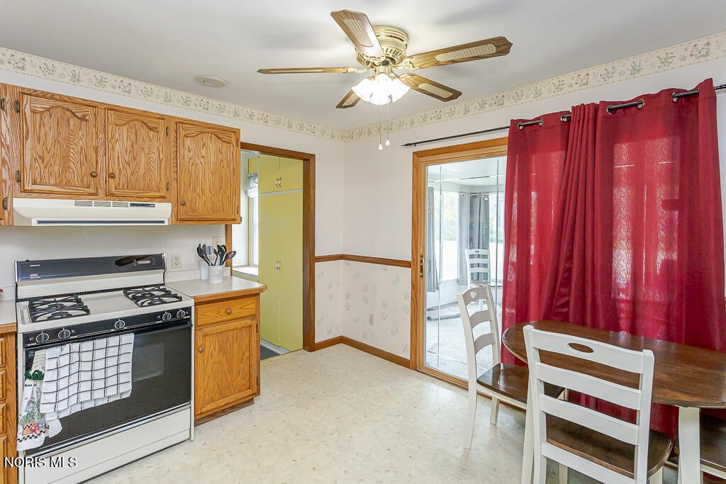 4902 Roywood Road Toledo, OH 43613 - Photo 15 of 37 175A6125