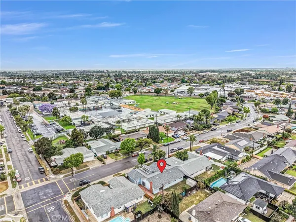 $1,499,000 | 2842 Velasco Lane, Costa Mesa, CA 92626
