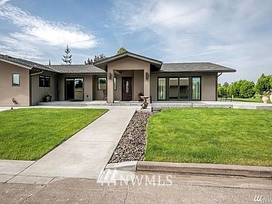 2435 Country Club Road Walla Walla, WA 99362 - Photo 1 of 6 Gallery Image 1