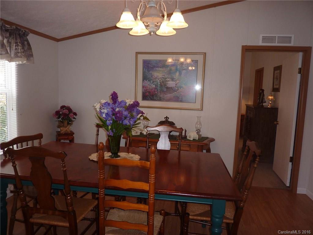26 Howard Moore Road Hot Springs, NC 28743 - Photo 7 of 24 Gallery Image 7