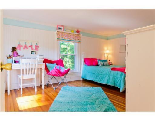 188 Foreside Road Falmouth, ME 04105 - Photo 16 of 25 Bedroom.