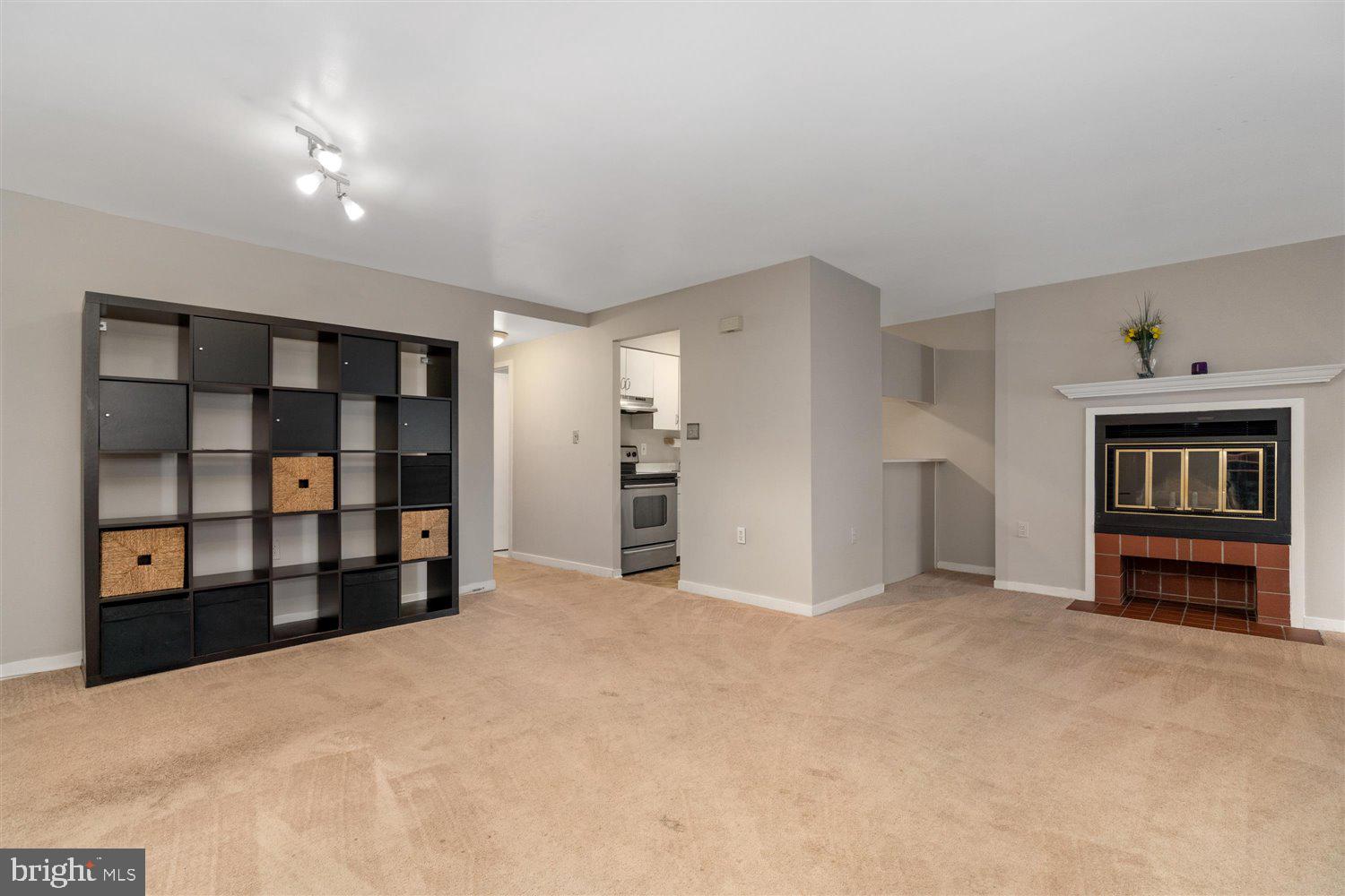 540 South Charles Street, Unit R78 Baltimore, MD 21201 - Photo 4 of 31 Gallery Image 4