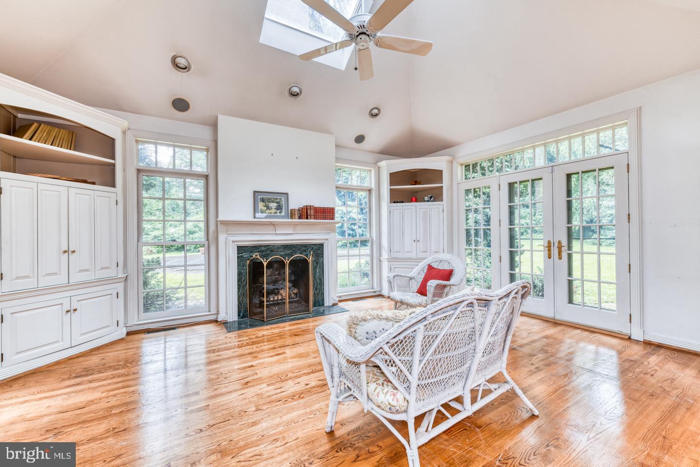 124 Cornwall Lane Wayne, PA 19087 - Photo 18 of 47 Atrium