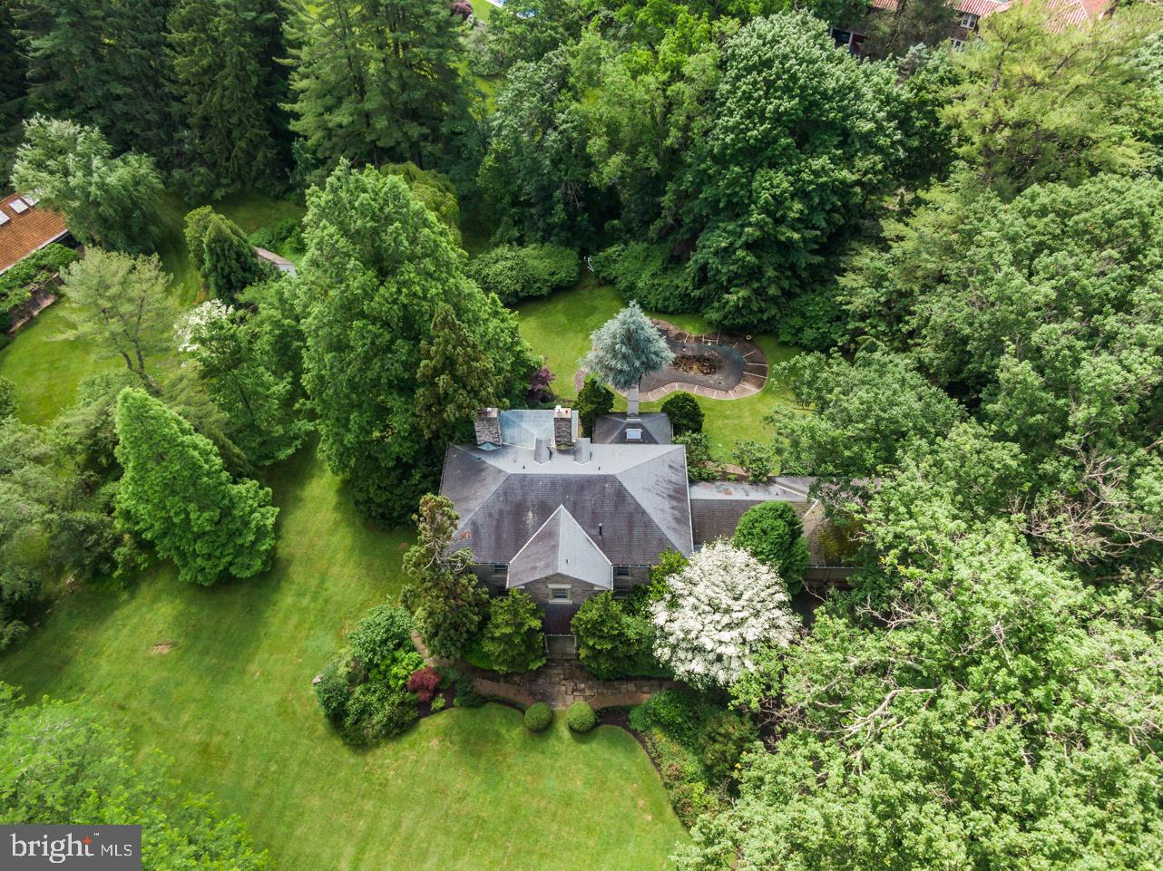 124 Cornwall Lane Wayne, PA 19087 - Photo 2 of 47 Aerial View