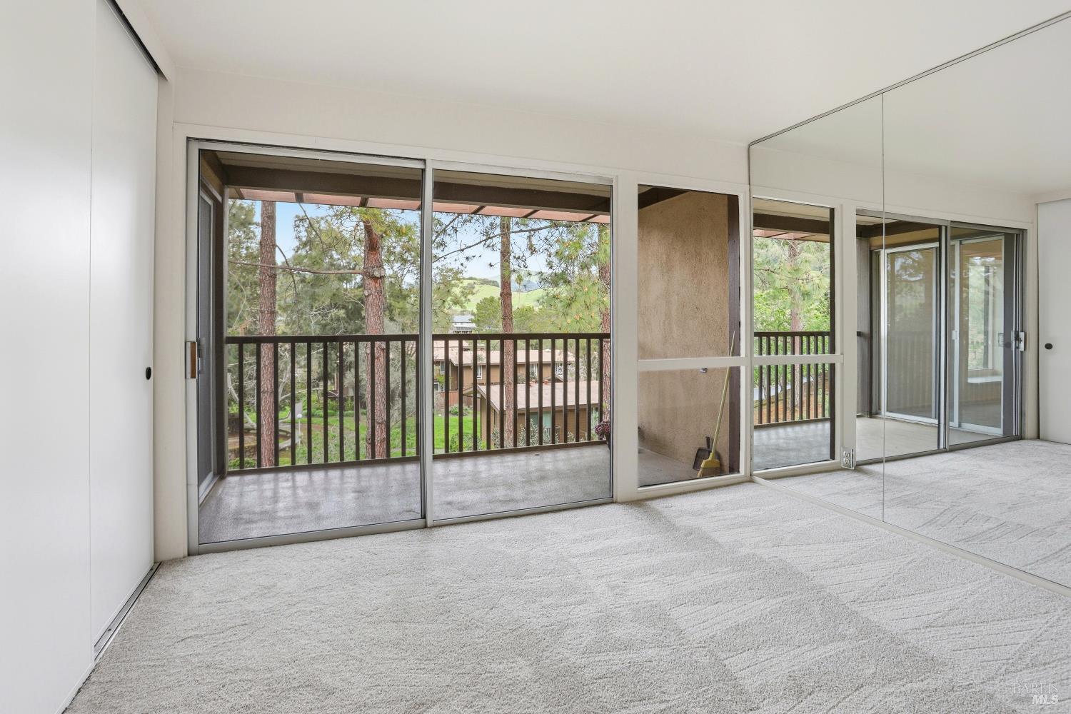 89 Forest Lane San Rafael, CA 94903 - Photo 7 of 14