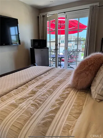 $1,100 | 9442 Portsmouth Drive, Huntington Beach, CA 92646