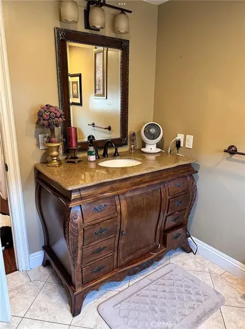 $1,100 | 9442 Portsmouth Drive, Huntington Beach, CA 92646