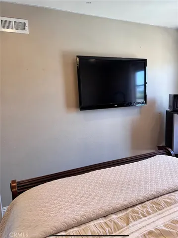 $1,100 | 9442 Portsmouth Drive, Huntington Beach, CA 92646