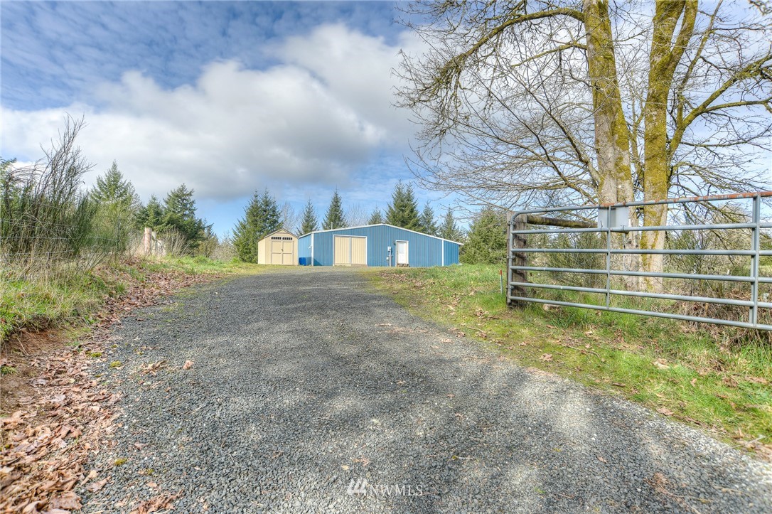 6317 Young Road Northwest Olympia, WA 98502 - Photo 9 of 33 Gallery Image 9