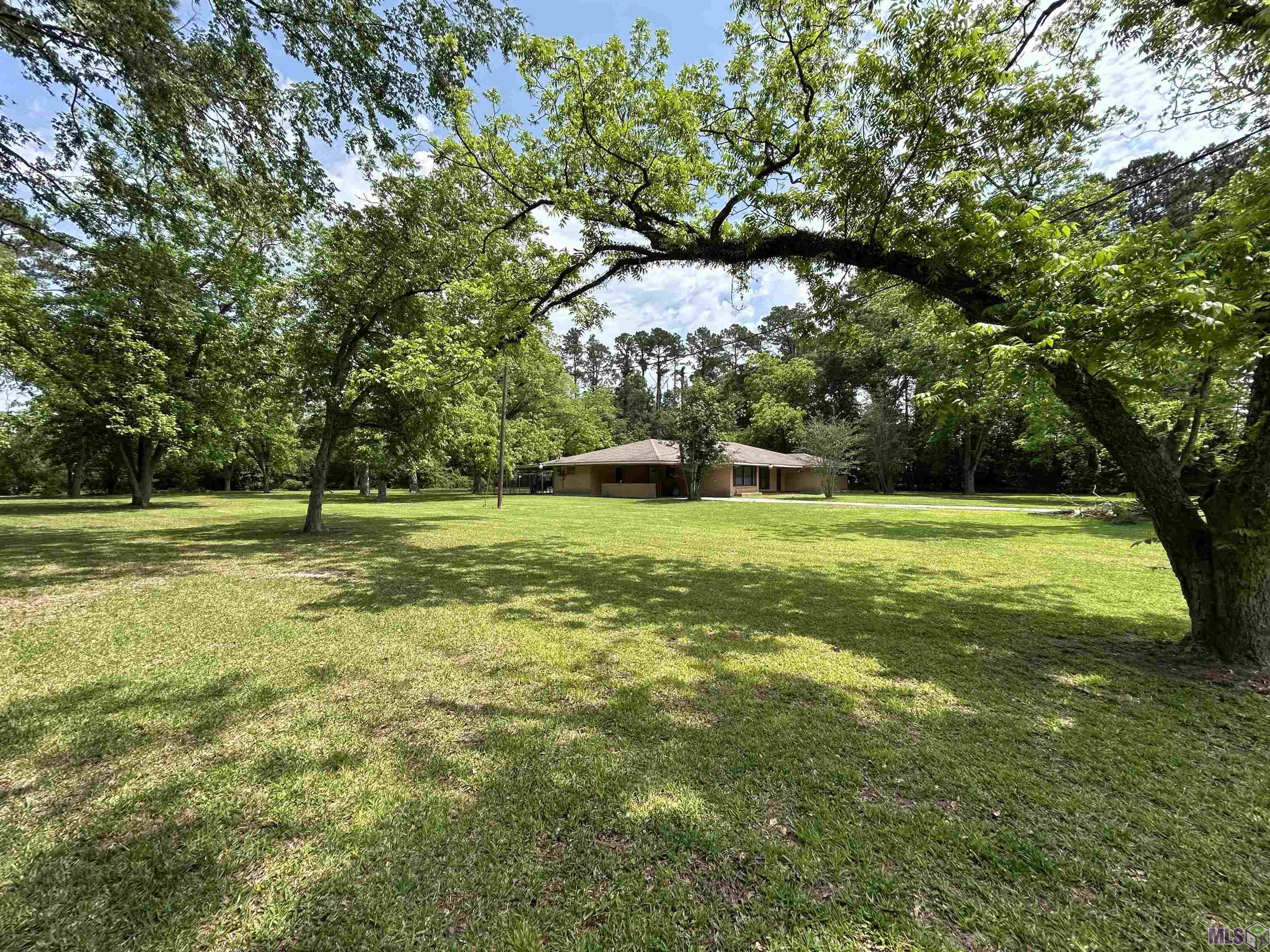 5765 Kleinpeter Road Baton Rouge, LA 70811 - Photo 1 of 5