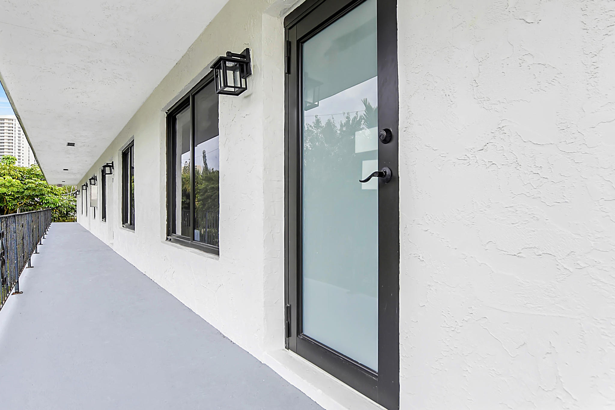 2638 Lake Drive, Unit 3 Riviera Beach, FL 33404 - Photo 14 of 17 9