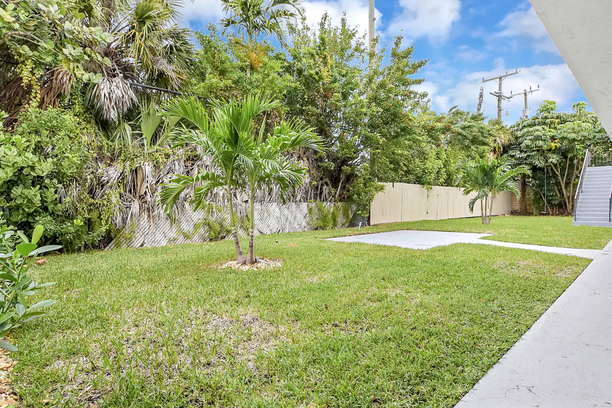 2638 Lake Drive, Unit 3 Riviera Beach, FL 33404 - Photo 15 of 17 10