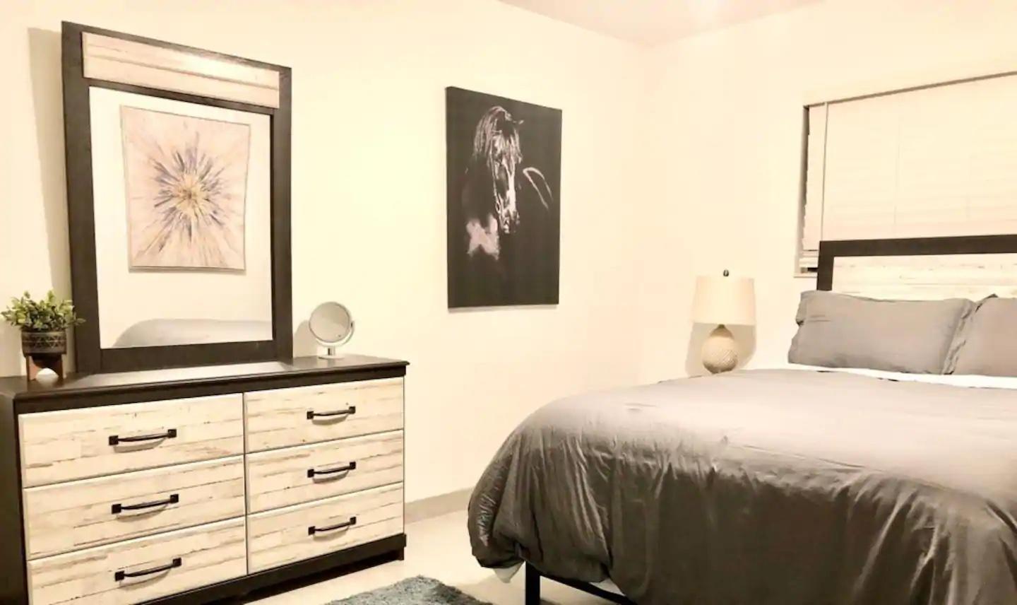 2638 Lake Drive, Unit 3 Riviera Beach, FL 33404 - Photo 8 of 17 c6ffe8a2-978f-4a99-80c4-ee1d99c2dbbf.jpg