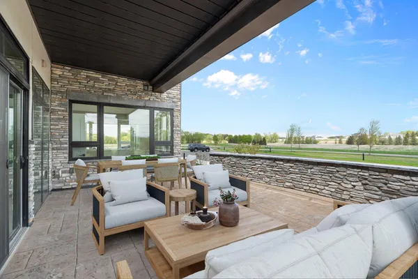 $1,719,000 | 1 Hill Farm Court, Unit 109, North Oaks, MN 55127