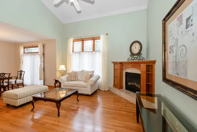 $379,900 | 18714 Wren Circle, Mokena, IL 60448