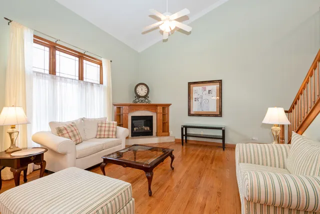 $379,900 | 18714 Wren Circle, Mokena, IL 60448