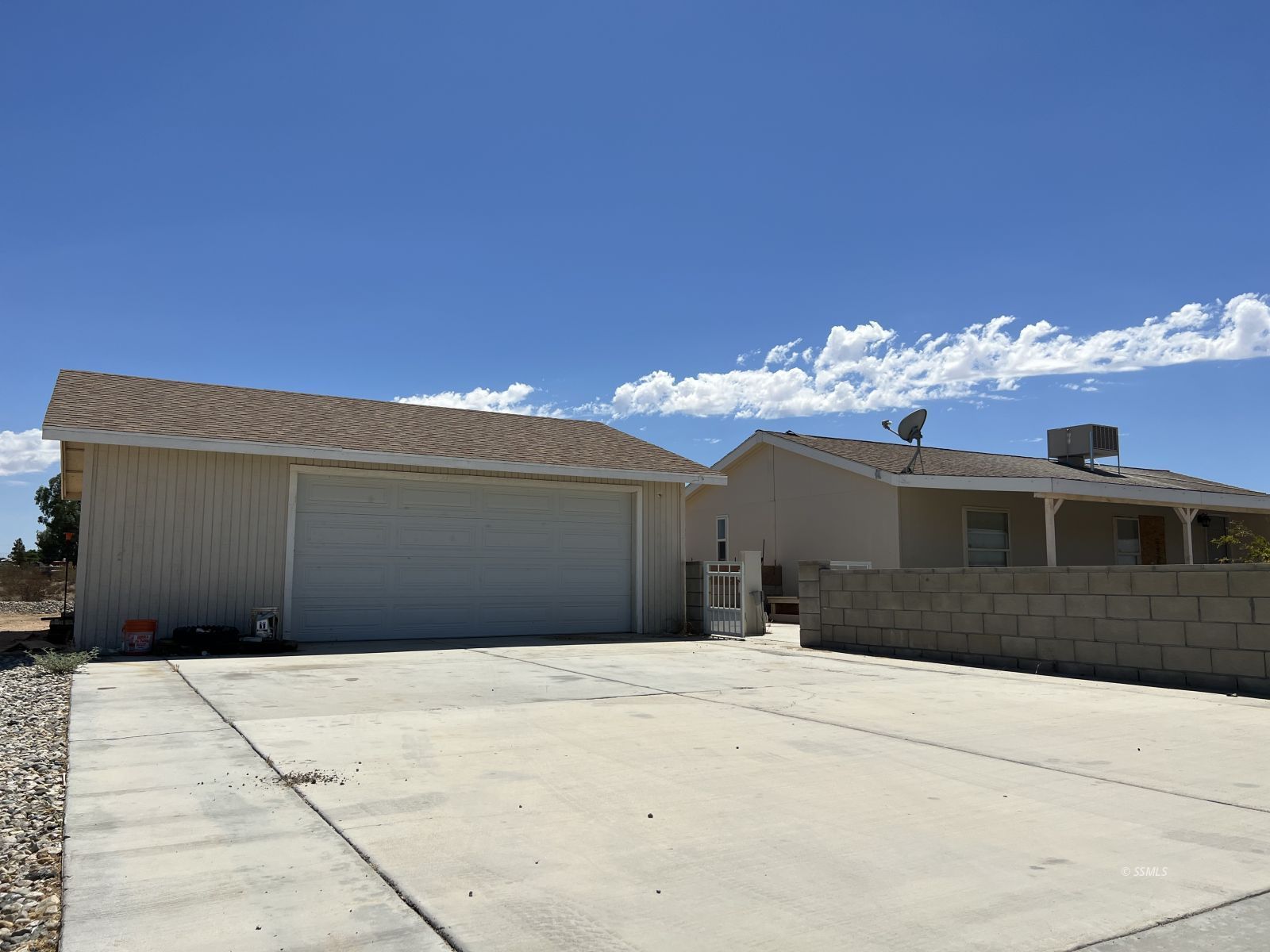 4229 West Ward Avenue Ridgecrest, CA 93555 - Photo 2 of 10 Gallery Image 2