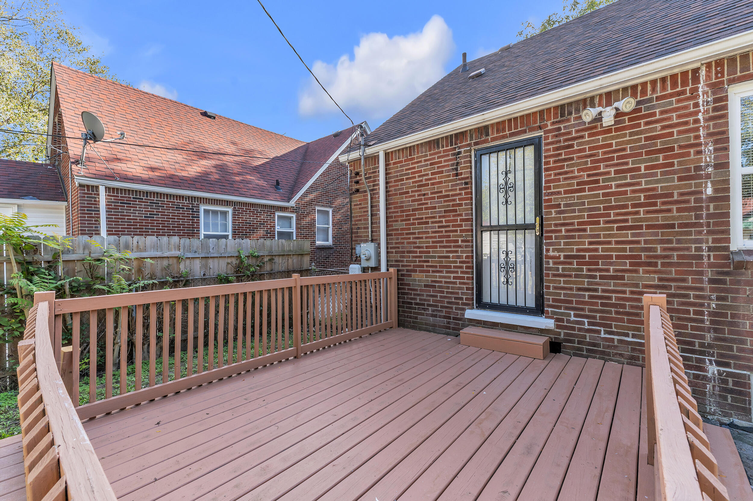 10904 Mogul Street Detroit, MI 48224 - Photo 22 of 29 Patio1