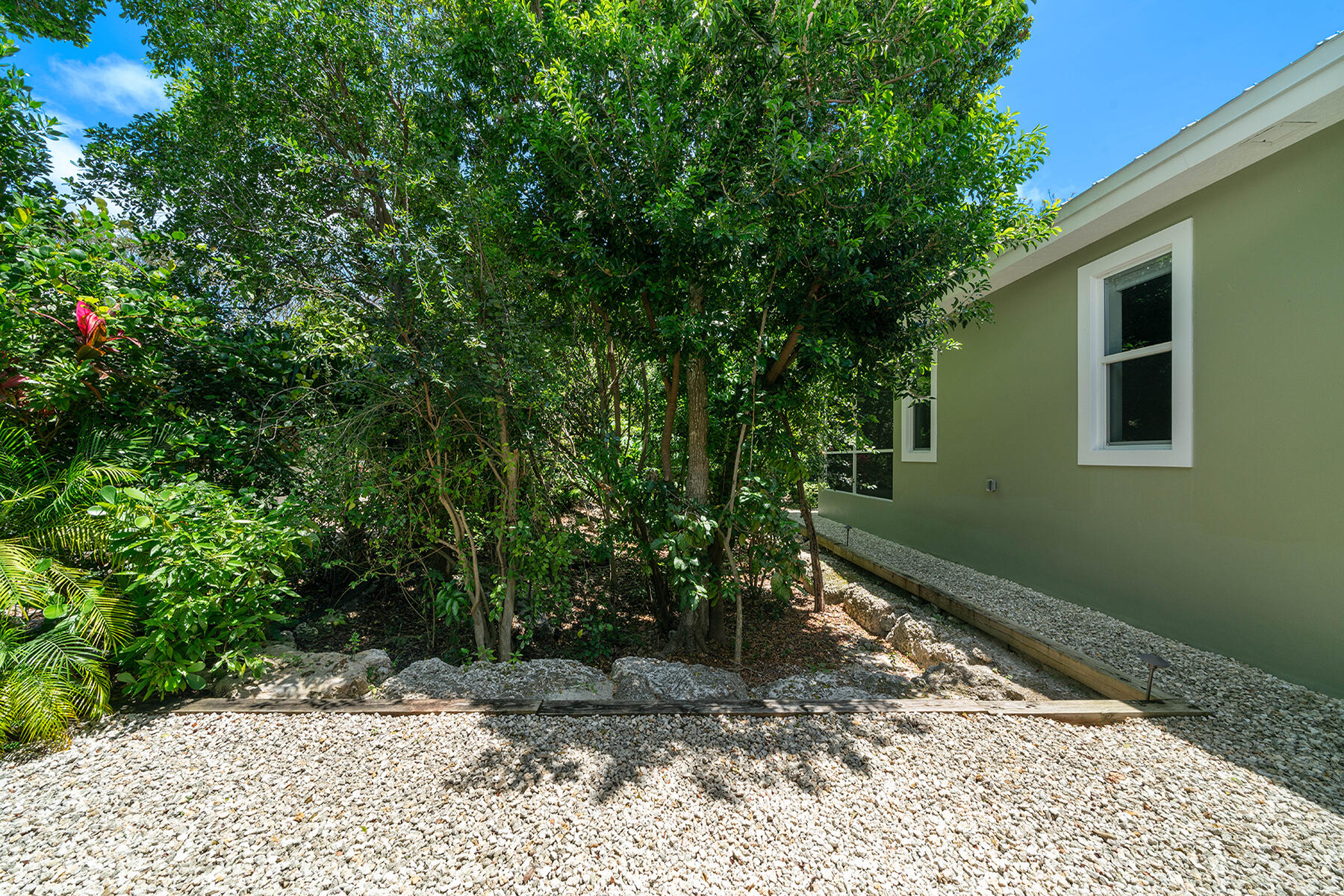 125 North Hammock Road Islamorada, FL 33036 - Photo 27 of 51 125 N Hammock RD_1oakstudios_003