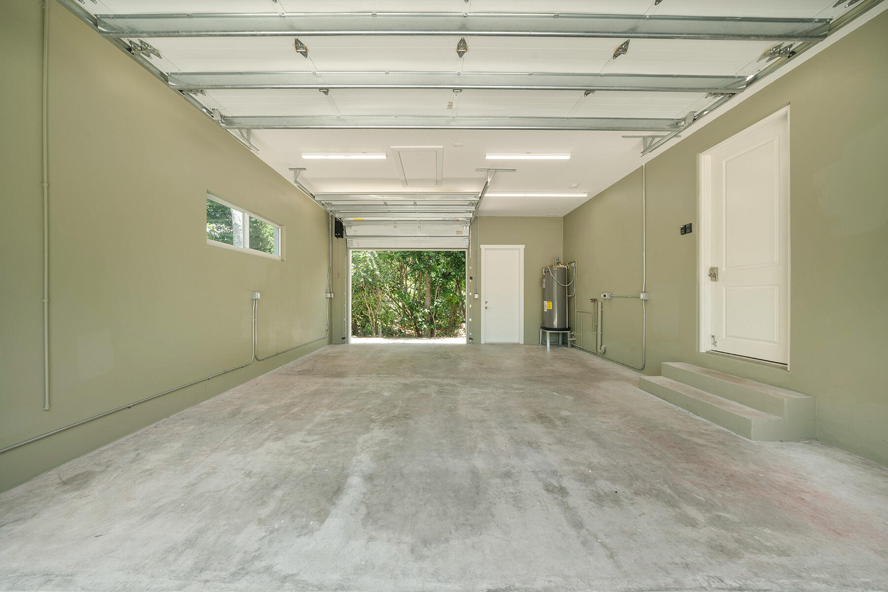 125 North Hammock Road Islamorada, FL 33036 - Photo 4 of 51 125 N Hammock RD_1oakstudios_037