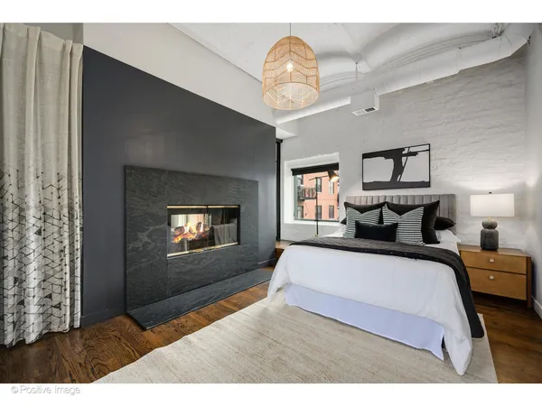 $875,000 | 1161 West Madison Street, Unit 4S, Chicago, IL 60607