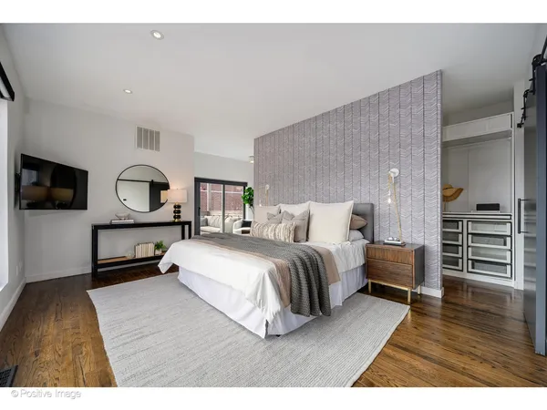 $875,000 | 1161 West Madison Street, Unit 4S, Chicago, IL 60607