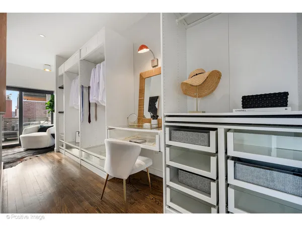 $875,000 | 1161 West Madison Street, Unit 4S, Chicago, IL 60607