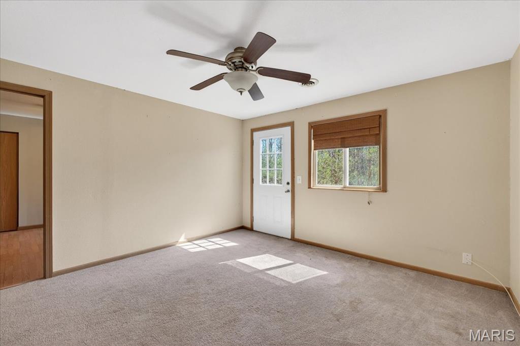 532 Taake Lane Troy, IL 62294 - Photo 17 of 33