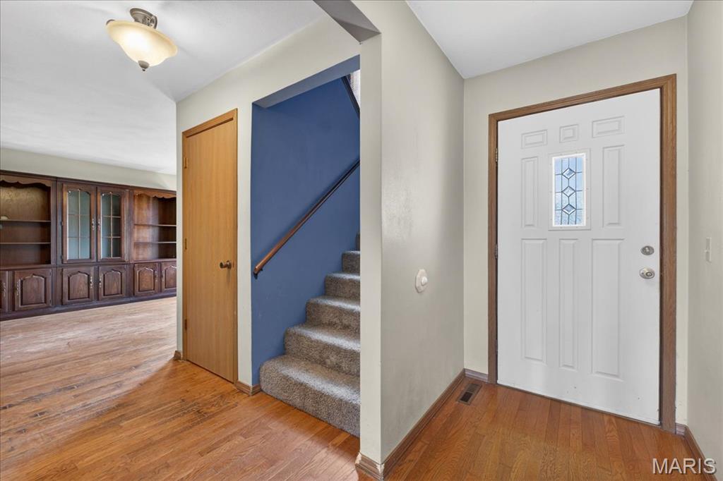 532 Taake Lane Troy, IL 62294 - Photo 3 of 33