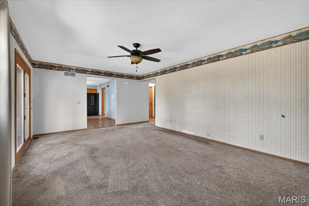 532 Taake Lane Troy, IL 62294 - Photo 5 of 33