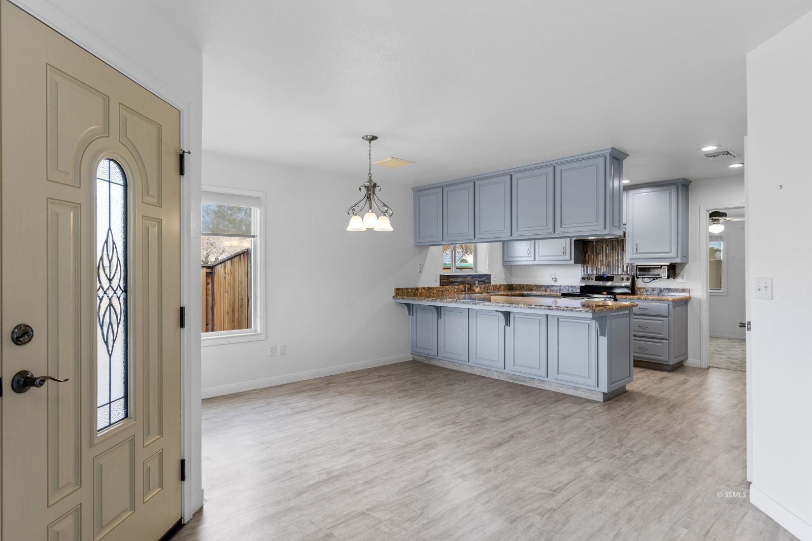 718 Regency Court Ridgecrest, CA 93555 - Photo 13 of 43